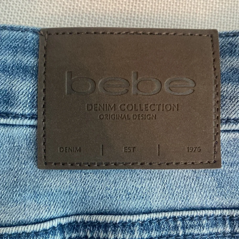 bebe • High Waist Skinny Pearl Detail Ankle Jean - Medium Blue Wash - Picture 9 of 13